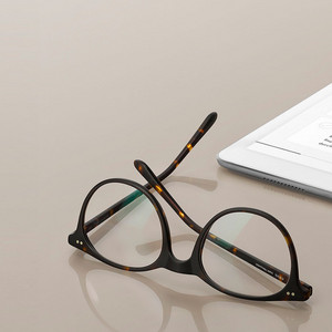 Die Brille, ein traditionelles Handwerksprodukt